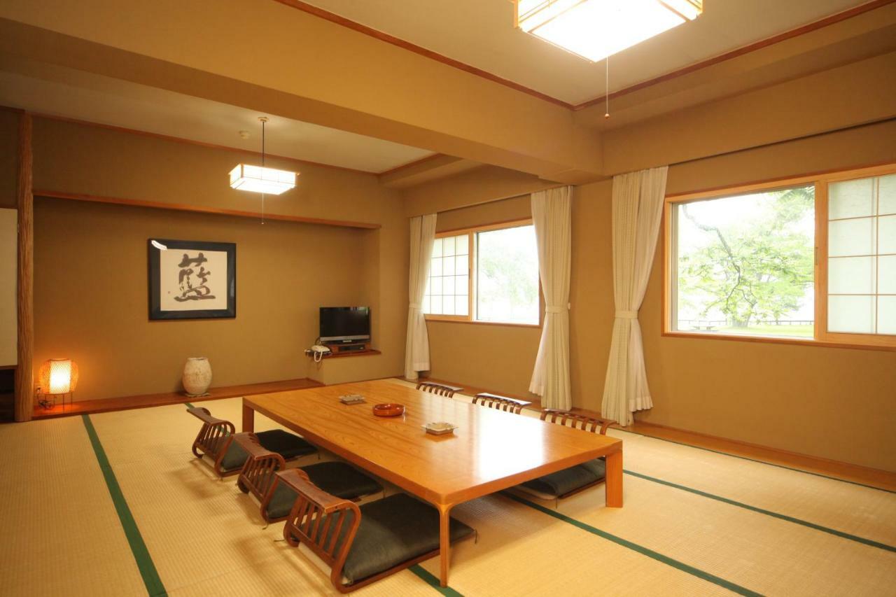 Towadako Lake View Hotel Kosaka Exterior photo